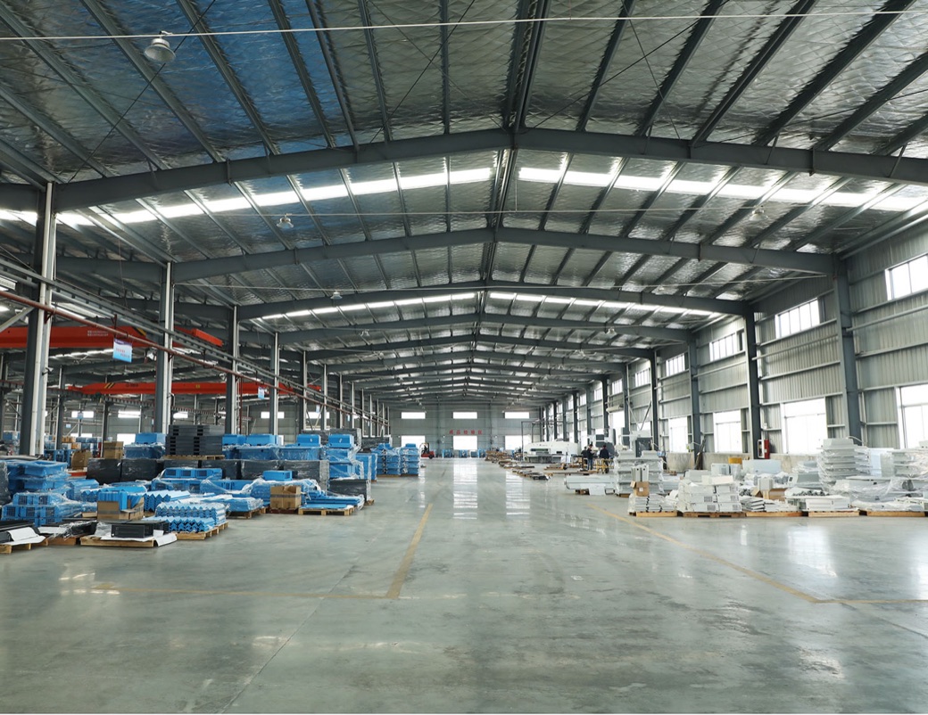 Unidade de manufatura EMAX em Xangai — área de produção